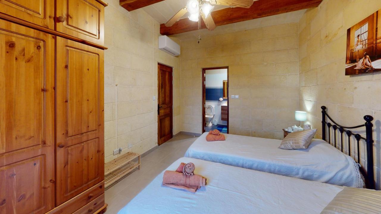 Qala Bed&Breakfast With Swimming Pool - Il-Wenniessa Eksteriør billede