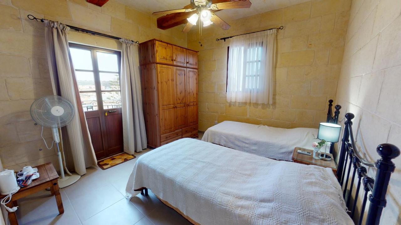 Qala Bed&Breakfast With Swimming Pool - Il-Wenniessa Eksteriør billede