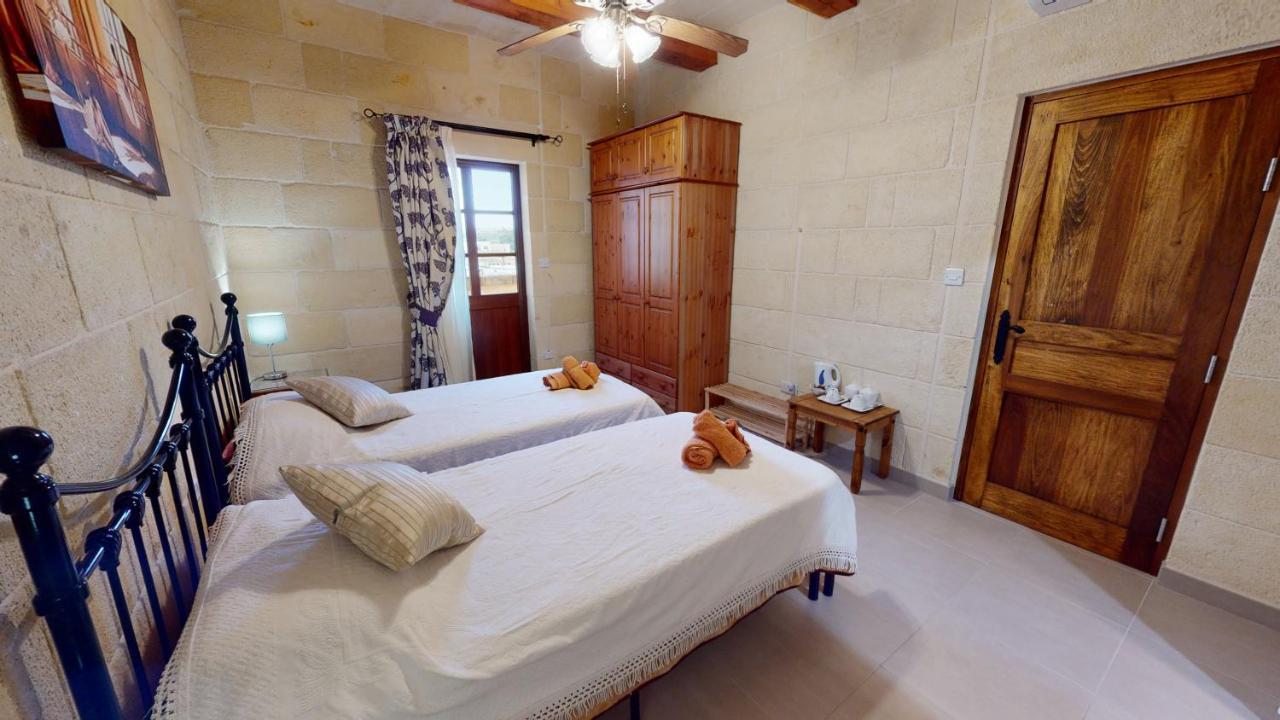 Qala Bed&Breakfast With Swimming Pool - Il-Wenniessa Eksteriør billede